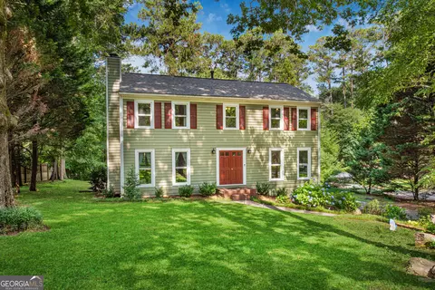 2856 Clearbrook Dr, Marietta, GA 30068
