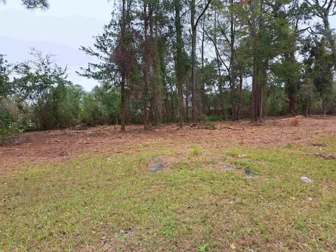 1100 Point Peter Rd, Saint Marys, GA 31558
