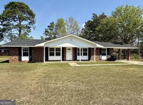 1700 N Maple Dr, Vidalia, GA 30474