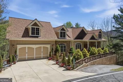 275 E Sugarbush Dr, Sky Valley, GA 30537