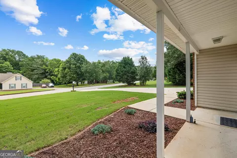 Exterior - 61 Thorne Berry Dr, Hampton, GA 30228 photo 7 of 15