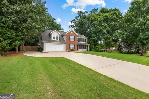 Exterior - 61 Thorne Berry Dr, Hampton, GA 30228 photo 4 of 15