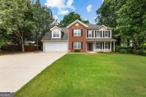 Exterior - 61 Thorne Berry Dr, Hampton, GA 30228 photo 2 of 15