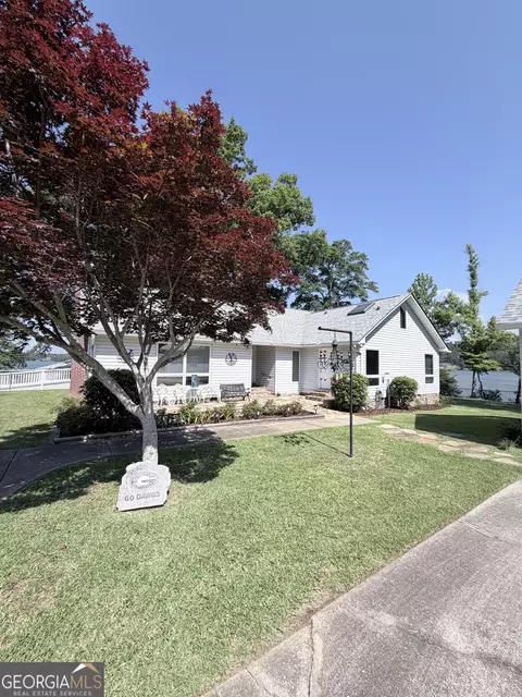 9489 Lee Rd 379, Valley, AL 36854