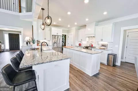 Kitchen - 1515 Gratis Rd, Monroe, GA 30656 photo 4 of 5