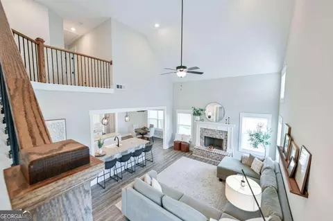 Entry Way - 1515 Gratis Rd, Monroe, GA 30656 photo 12 of 12