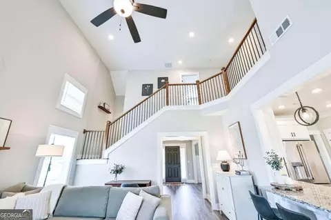 Entry Way - 1515 Gratis Rd, Monroe, GA 30656 photo 6 of 12