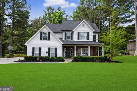 85 Sweet Briar Trl, Fayetteville, GA 30215