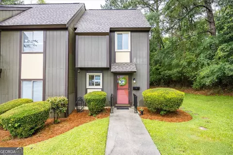 812 Willow Creek Dr, Macon, GA 31204