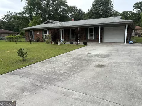 717 Bradwell St, Hinesville, GA 31313