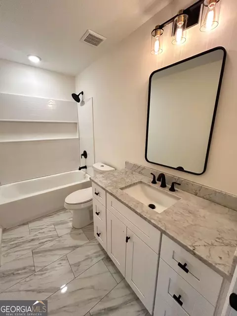 Bath - 765 Barshay Dr, Covington, GA 30016 photo 5 of 6