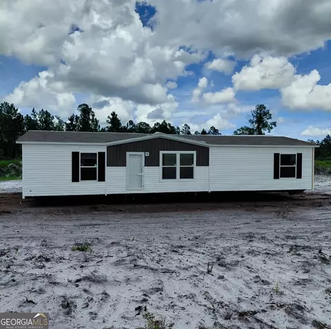1350 Dogwood Ln, Folkston, GA 31537