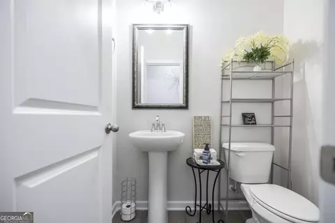 Entry Way - 4580 Capulet Ct, Forsyth, GA 31029 photo 3 of 5