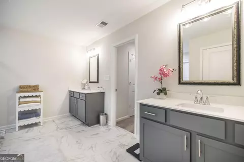 Bath - 4580 Capulet Ct, Forsyth, GA 31029 photo 2 of 2