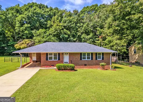 155 Freeman Cir, Athens, GA 30601