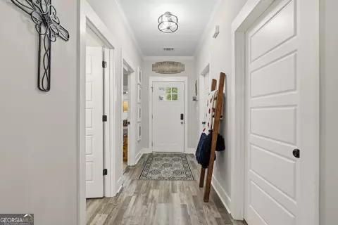 Entry Way - 221 Diamond Pl, Gray, GA 31032 photo 7 of 10