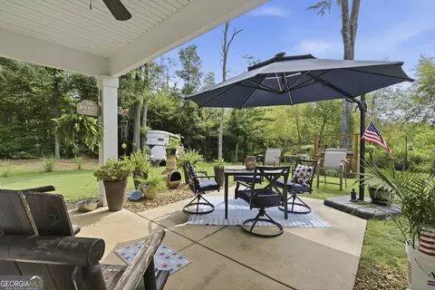 Exterior - 221 Diamond Pl, Gray, GA 31032 photo 4 of 12