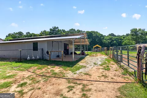 Exterior - 289 Maple Dr, Williamson, GA 30292 photo 10 of 22