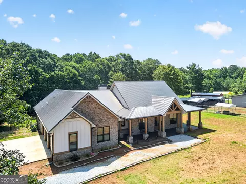 Exterior - 289 Maple Dr, Williamson, GA 30292 photo 3 of 22