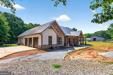 Exterior - 289 Maple Dr, Williamson, GA 30292 photo 9 of 22