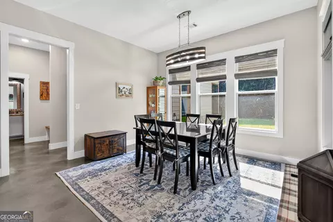 Dining - 289 Maple Dr, Williamson, GA 30292 photo 1 of 2