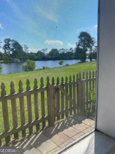 222 Sunview Dr, Statesboro, GA 30458