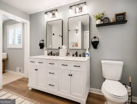 Bath - 405 Miller Rd, Covington, GA 30014 photo 3 of 4