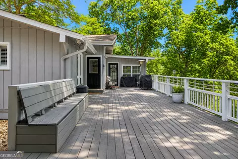 Exterior - 405 Miller Rd, Covington, GA 30014 photo 6 of 11