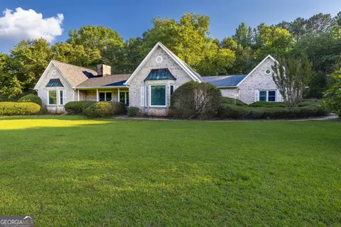 716 Snead Rd, Fayetteville, GA 30215