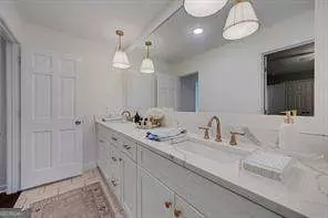 Bath - Undisclosed, Marietta, GA 30068 photo 1 of 5