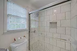 Bath - Undisclosed, Marietta, GA 30068 photo 2 of 5