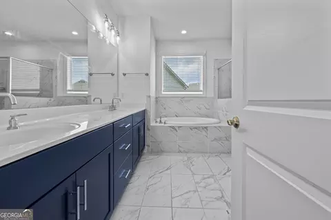 Bath - 4314 Calder St, Duluth, GA 30097 photo 3 of 5