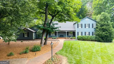 1904 Rena Ln, Dalton, GA 30720