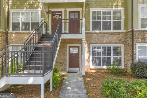 490 Barnett Shoals Rd #205, Athens, GA 30605