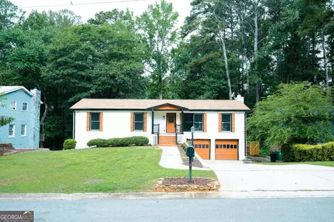 1572 Darwen Ln, Tucker, GA 30084