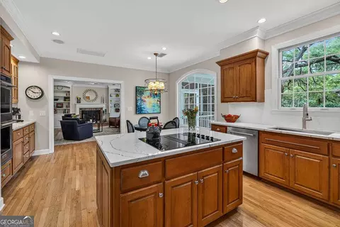 Kitchen - 31 Tanglewood Rd, St. Simons, GA 31522 photo 4 of 4