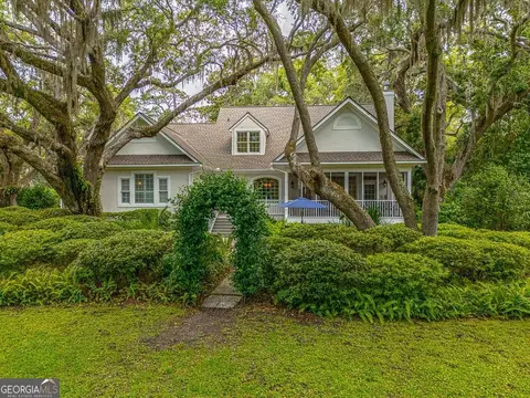 Exterior - 31 Tanglewood Rd, St. Simons, GA 31522 photo 25 of 25