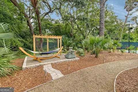 Exterior - 31 Tanglewood Rd, St. Simons, GA 31522 photo 12 of 25