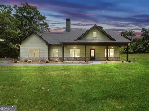 206 Mckneely Rd, Milner, GA 30257