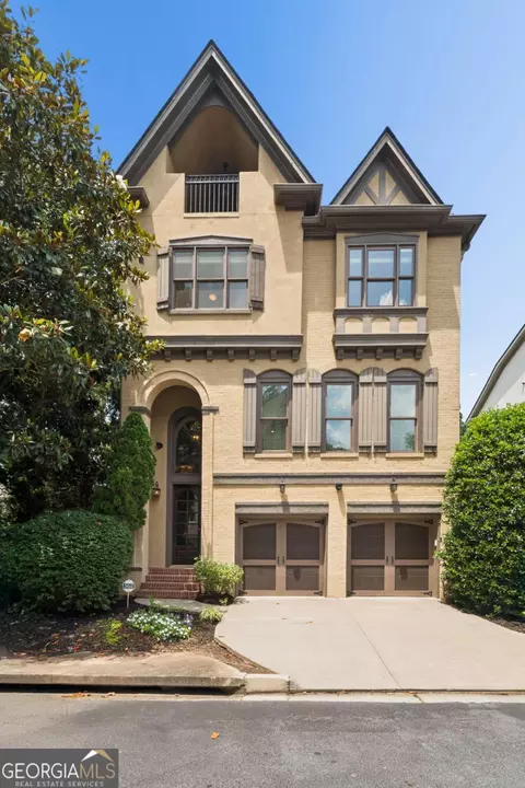 1928 Saxon Valley Cir NE, Atlanta, GA 30319