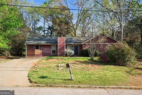 1727 Vauxhall Dr, Lithonia, GA 30058