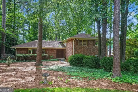 2113 Lavista Cir, Tucker, GA 30084