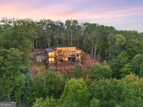 417 Bill Claypool Dr, Blue Ridge, GA 30513