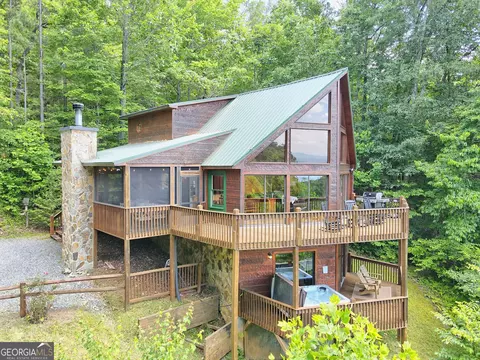 198 Sunrock Mountain Trce, Blue Ridge, GA 30513