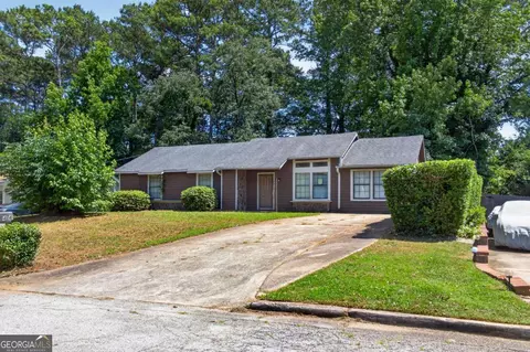 2414 Leslie Brook Dr, Decatur, GA 30035