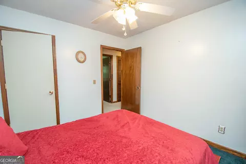 Bedroom - 95 Beaver Run, Lagrange, GA 30241 photo 4 of 6