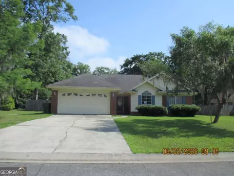 1108 Montclair Dr, Hinesville, GA 31313