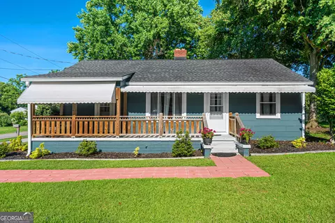 67 Fairview Ave, Hartwell, GA 30643