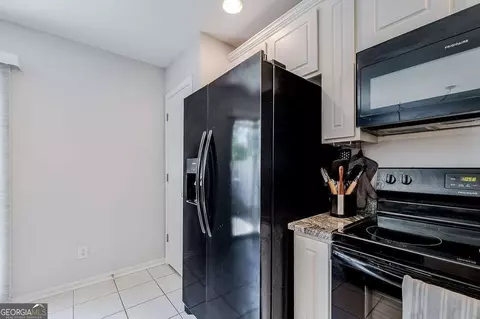 Kitchen - 321 Hitching Post Ln, Pooler, GA 31322 photo 2 of 5