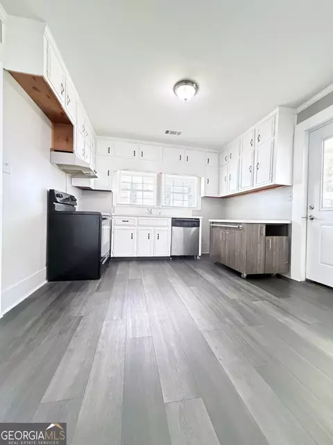 Kitchen - 213 N Lee St, Lagrange, GA 30240 photo 4 of 4